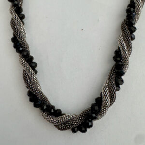 Mooie antraciete gevlochten ketting