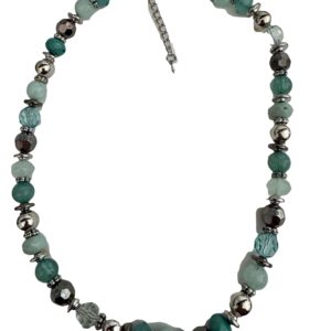 Kralenketting mintkleuren met zilverkleurige tussenkraaltjes