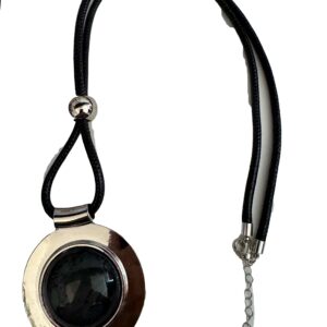 Lange ketting imitatieleer met een mooie grote hanger met grijs kattenoog