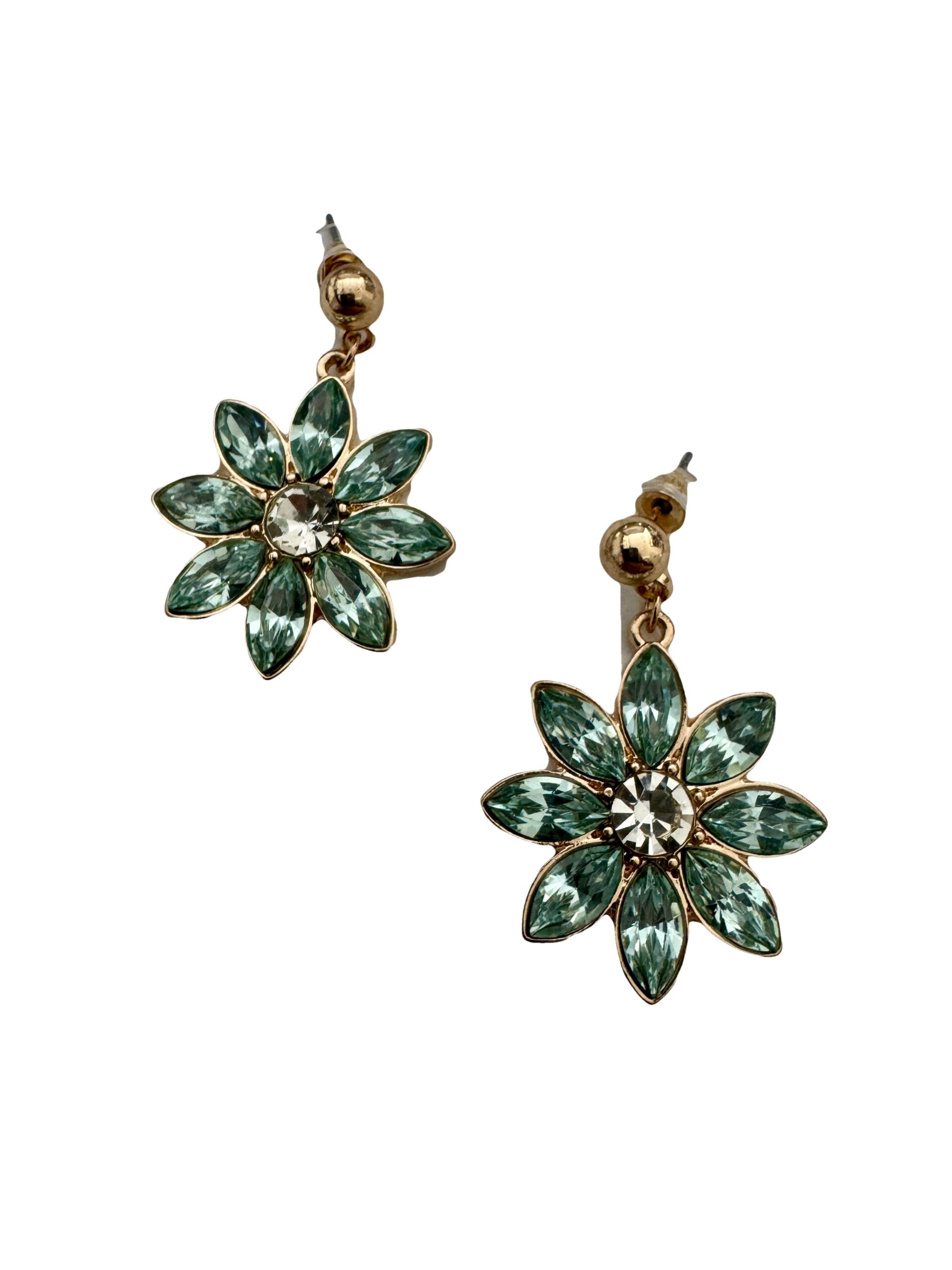 Mooie goudkleurige oorbellen met turquoise bloem