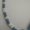 Zonnebrilkoord met ring blauwe en witte kralen met glitter