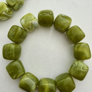 Sieradenset 3D ketting groen(ketting, armband en bijpassende oorbellen)