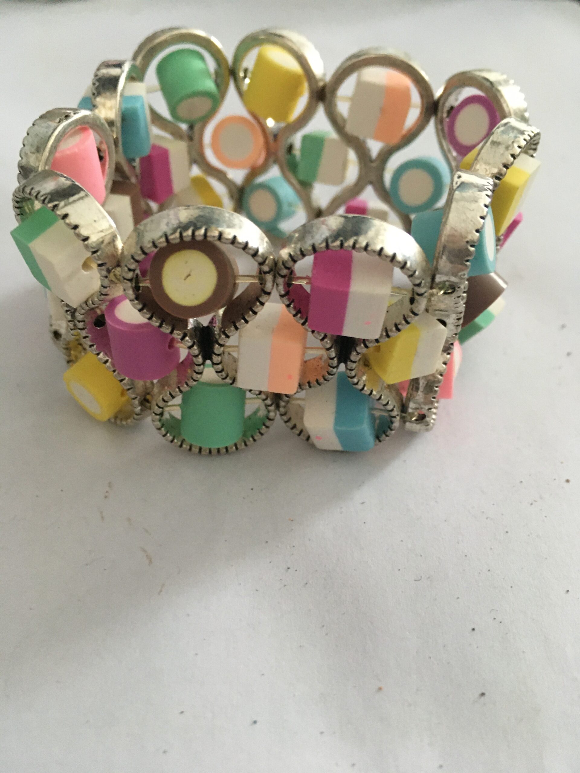 Armband infinity met fimoklei snoepjes